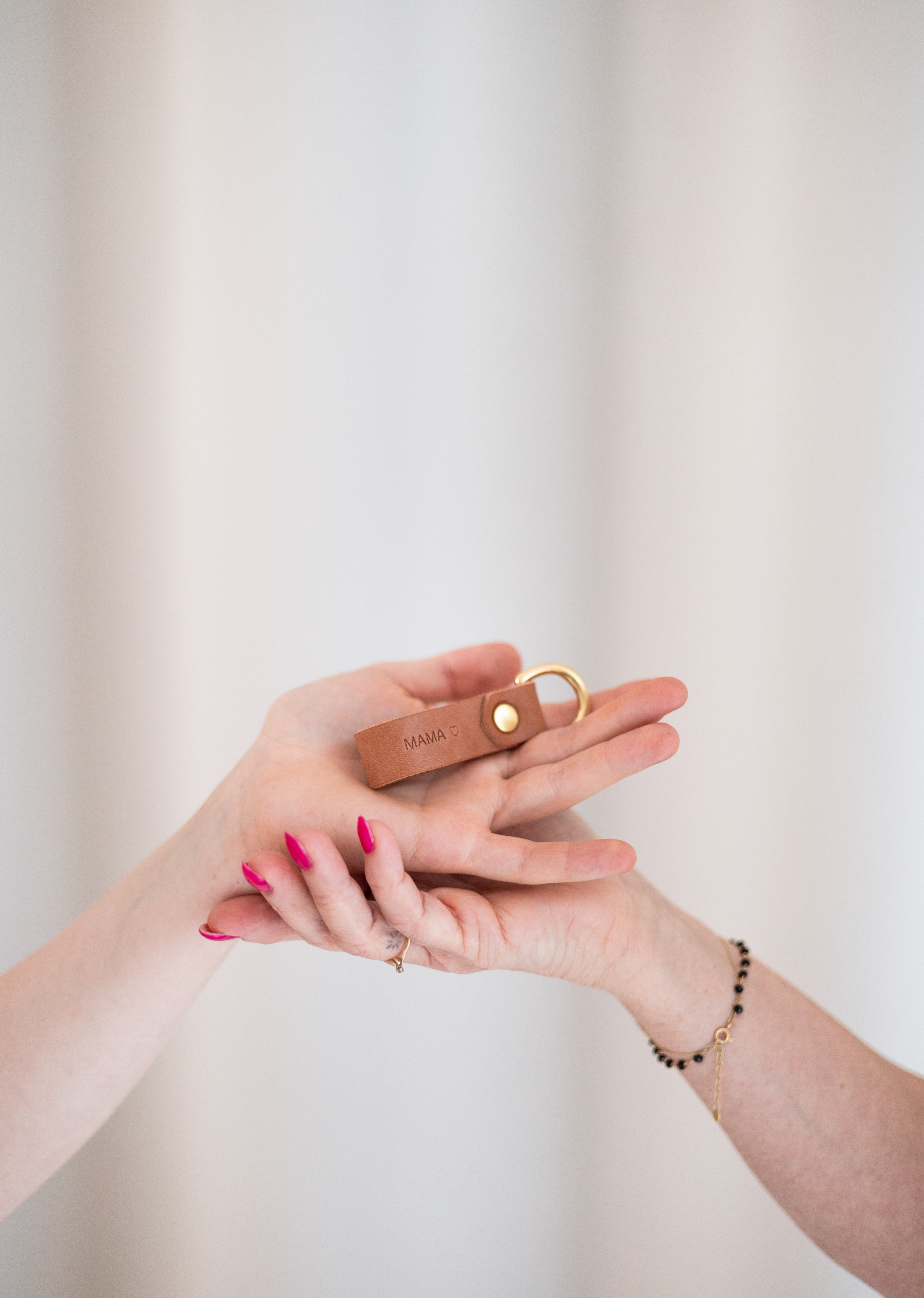 Brelok z napisem MAMA ♡